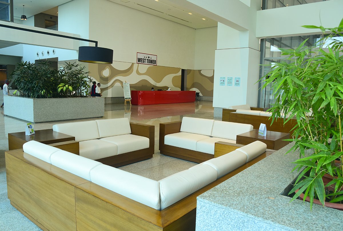600 sqft Office at Mani Casadona on sale